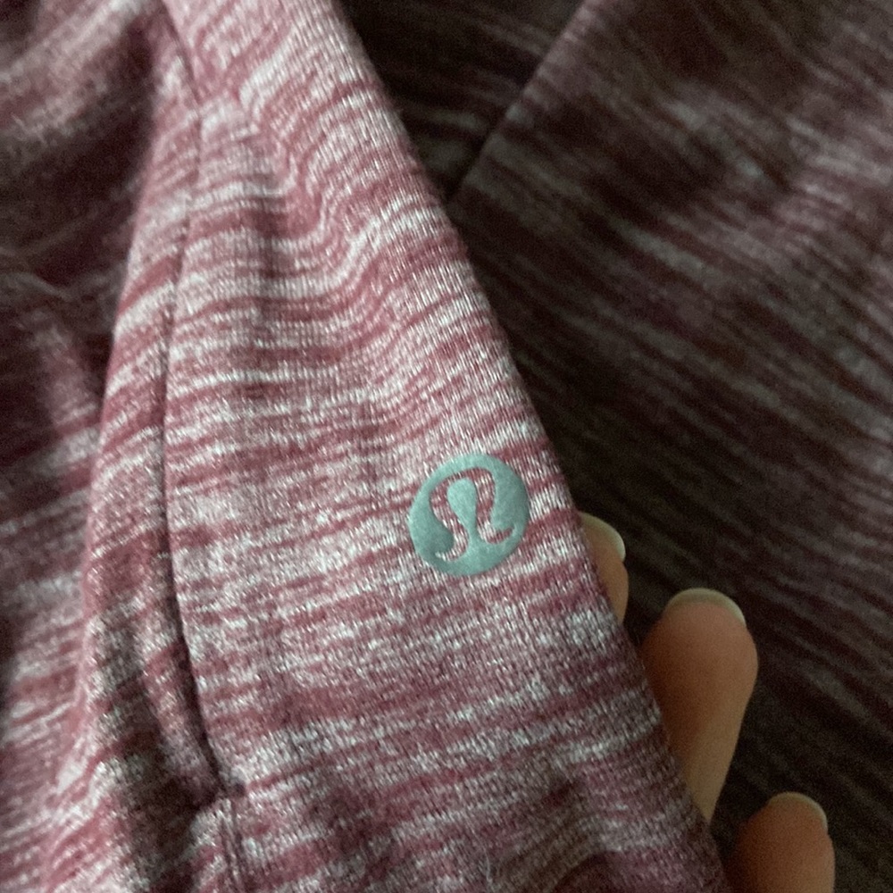 Euc Lululemon Pullover - image 8